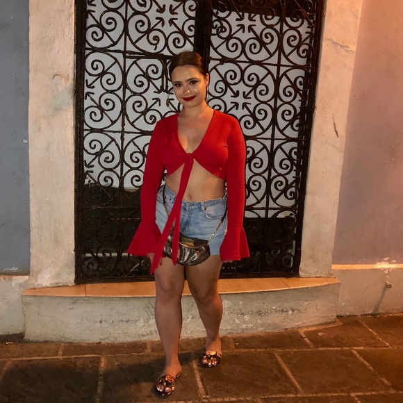 Red Spanish top - Picture 3 of 3